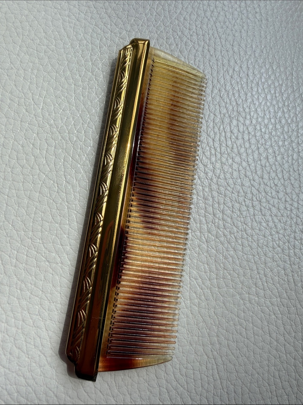 Vintage Black Floral Embroidered Compact Mirror and Comb Set - Picture 9 of 9